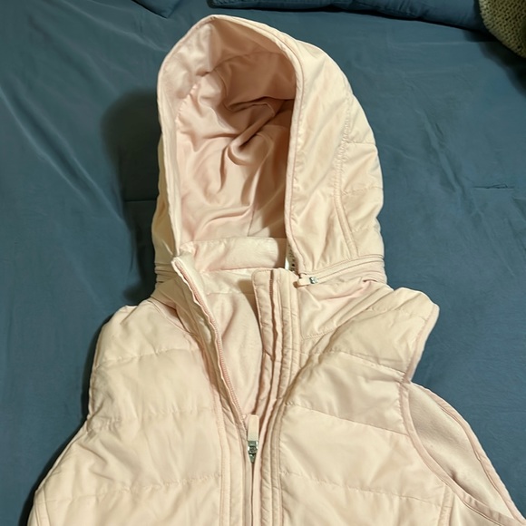 lululemon athletica Jackets & Blazers - Women’s Lululemon Down For It All Vest. Size 8.